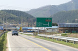07ap28229s.jpg